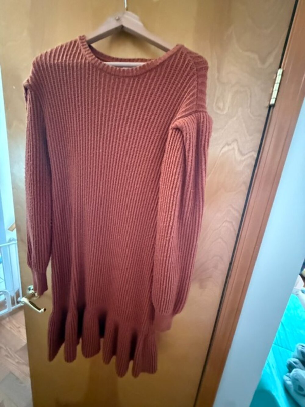 Whitney Port Puff Sleeve Size XL Women's Sweater Dress Ruffle Bottom Midi Copper